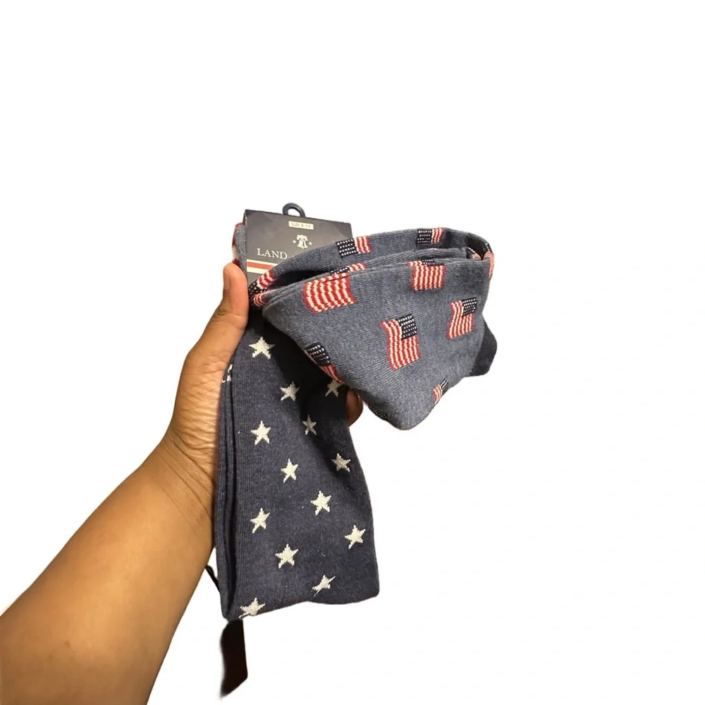 Kohl's 2 Pack Land of Liberty Flag Socks - Blue and Red Size: 8-13